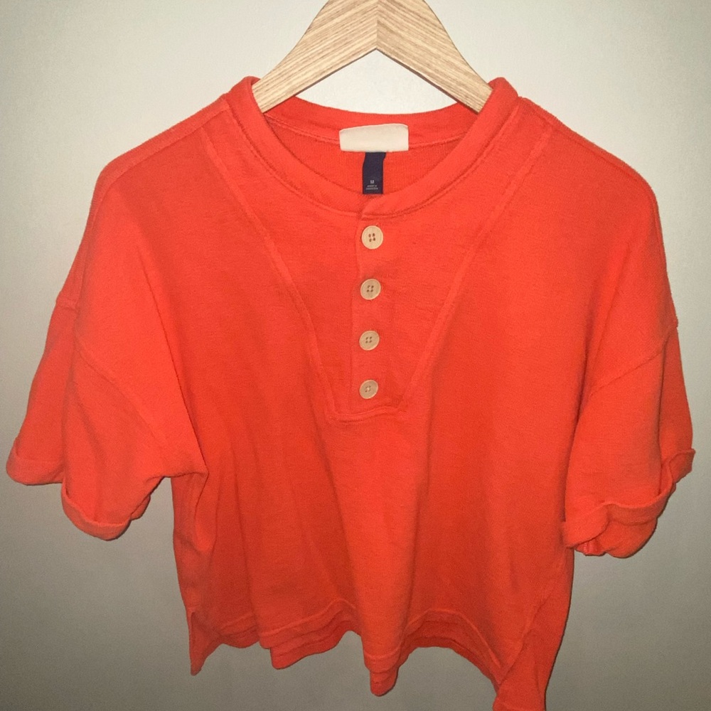 Universal Thread Red Knit Henley Button Accent Sh… - image 1